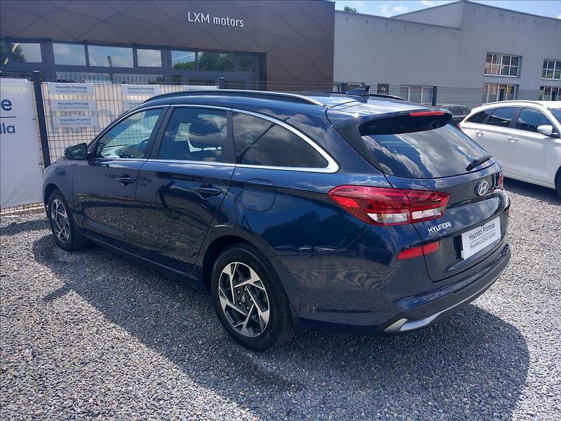 Hyundai i30 1,0 T-GDi, MT STYLE SAFETY - fotka 6 z 25