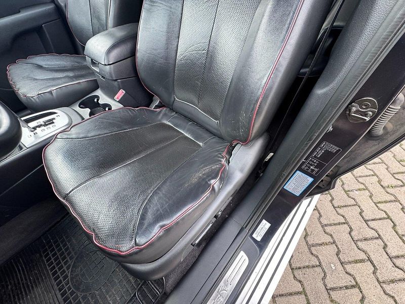 Hyundai Santa Fe (2007) 4X4 2,2CRDI 114KW 7 MÍST AUTOM - fotka 21 z 50