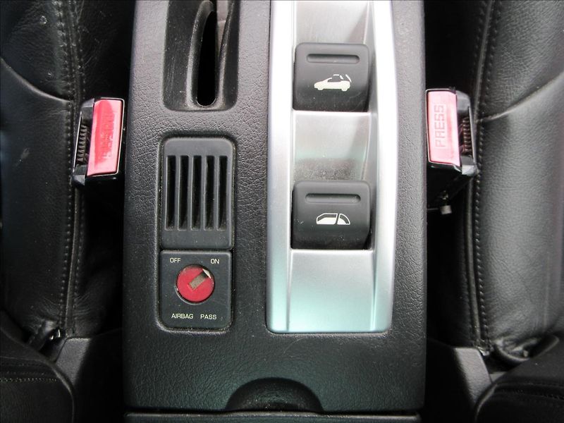 Peugeot 307 2,0 CC 2.0HDi 100Kw, JBL, Kůže - fotka 32 z 37