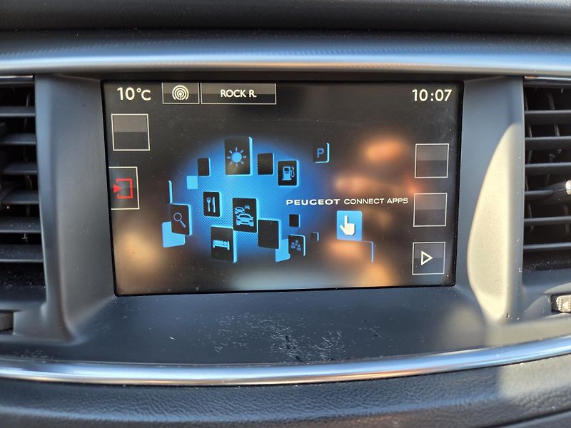 Peugeot 508 (2014) 2.2 HDi 204 GT EAT6 - fotka 21 z 32