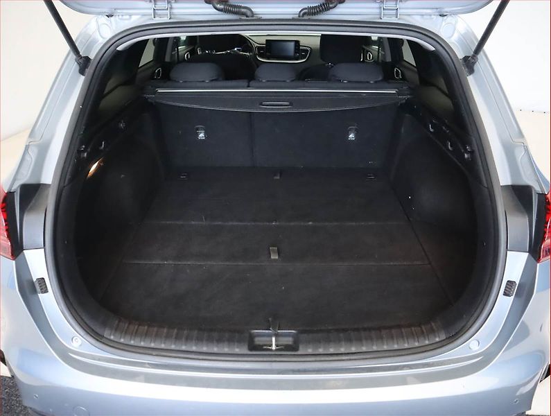 Kia Ceed (2021) 1.5 T-GDI, Automat, Serv.kniha - fotka 14 z 19