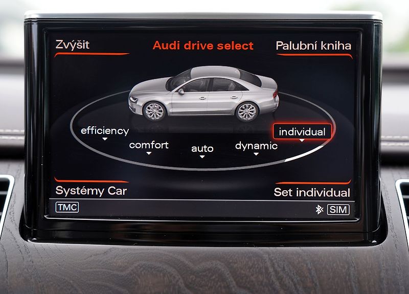 Audi A8 3.0 TDI Quattro/Tiptr./Matrix/ - fotka 39 z 50