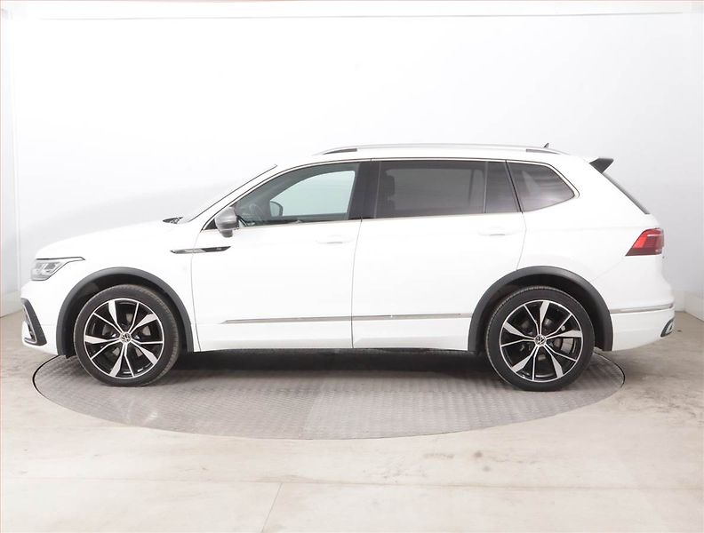 Volkswagen Tiguan Allspace (2022) R-Line 2.0 TDI - fotka 3 z 16