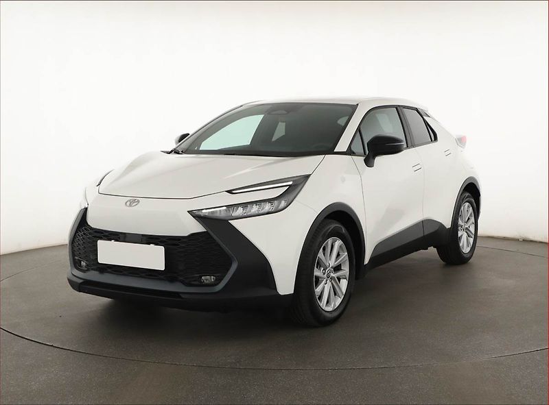 Toyota C-HR (2025) 1.8 Hybrid - fotka 2 z 19