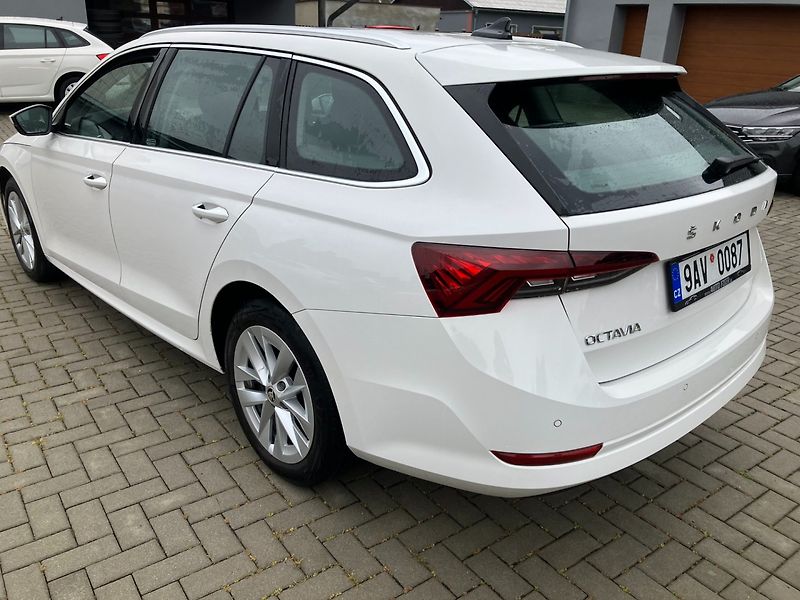 Škoda Octavia (2023) 2.0TDI STYLE NEHAVAROVANÉ - fotka 7 z 28