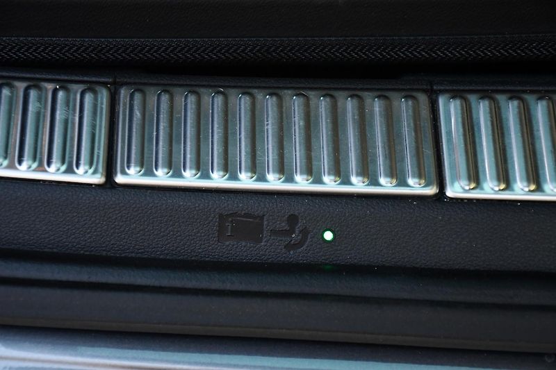 Škoda Superb 2.0TDi 147kW STYLE  NTOP TAŽNÉ - fotka 41 z 45