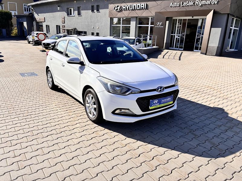 Hyundai i20 -55kW KLIMA,4x KOLA NA ZIMU - fotografie inzerátu
