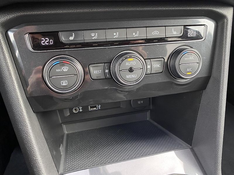 Volkswagen Tiguan Allspace 1.4 TSI COMFORTLINE DSG - fotka 19 z 25