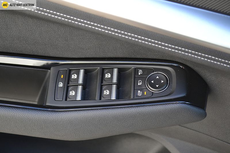 Renault Austral TECHNO MHEV 160 AUTO - fotka 44 z 48