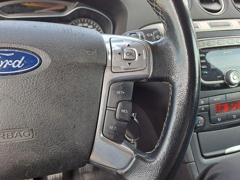Ford Galaxy (2012) 2.0TDCi 7 MÍST SERVISKA - fotka 18 z 30
