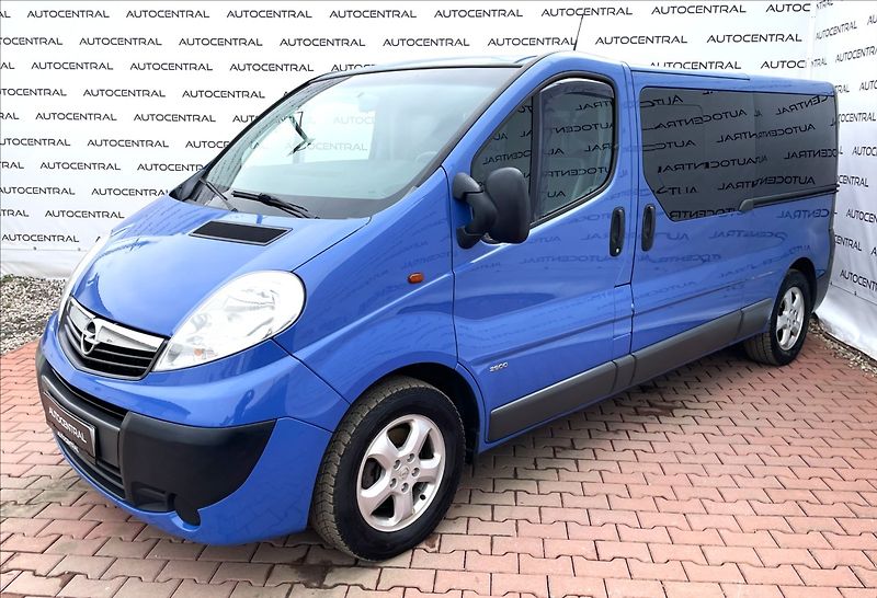 Opel Vivaro 2,5 D,107kW,8míst,po servisu,L - fotka 3 z 23