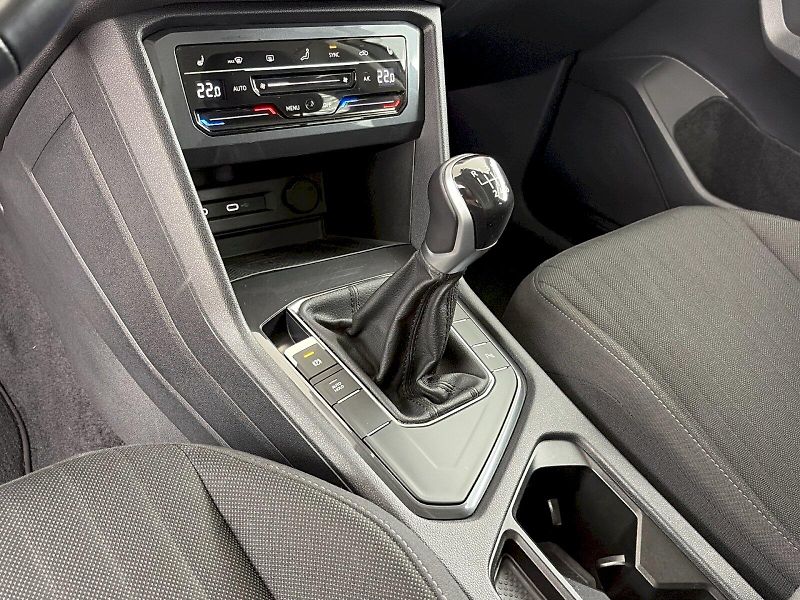 Volkswagen Tiguan Allspace (2022) Life 1.5 TSI 110kW - fotka 23 z 31
