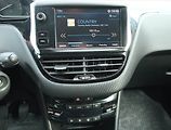 Peugeot 2008 (2018) 1.2 PureTech, ČR,1.maj - náhled 12