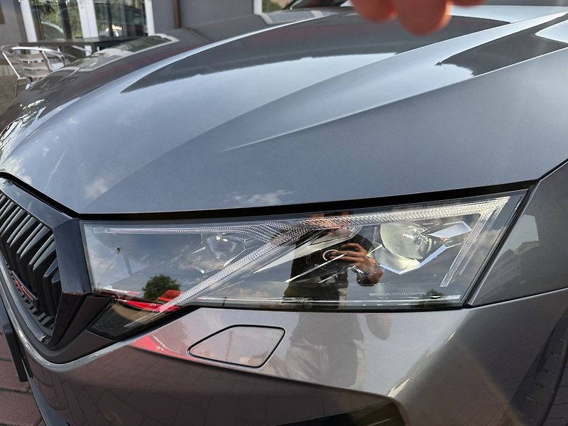 Škoda Octavia (2025) RS 2.0TSi DSG LED Webasto Pano - fotka 35 z 50