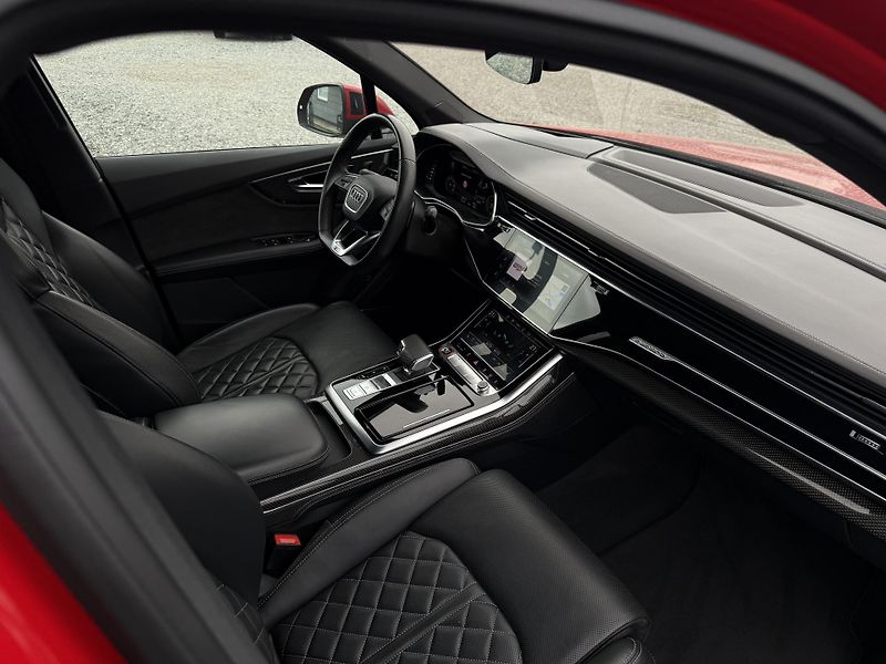 Audi SQ7 Quattro 320kW LASER/B&O/HUD - fotka 14 z 29