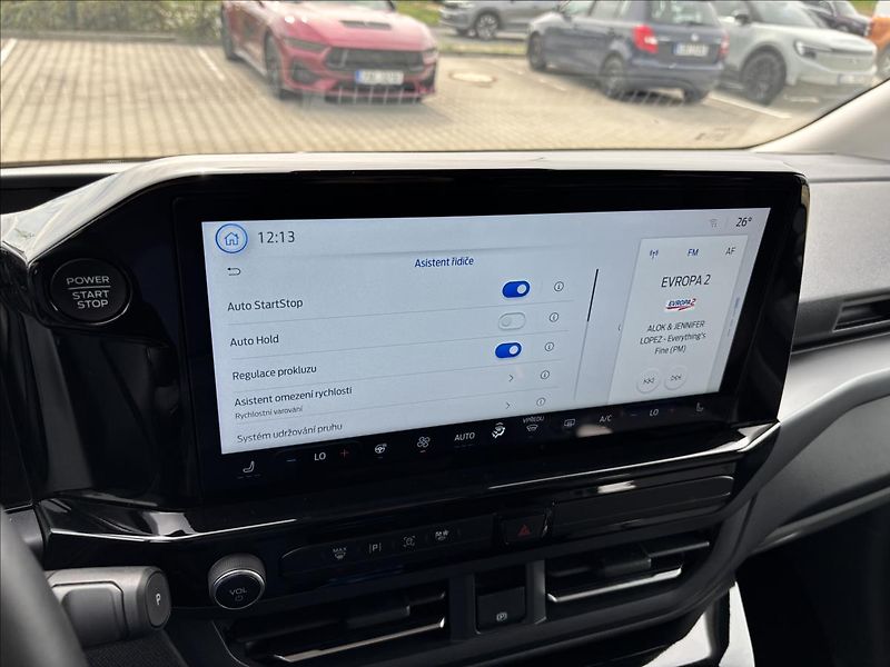 Ford Tourneo Custom 2,0 125kW L2 Titanium  DPH - fotka 36 z 44