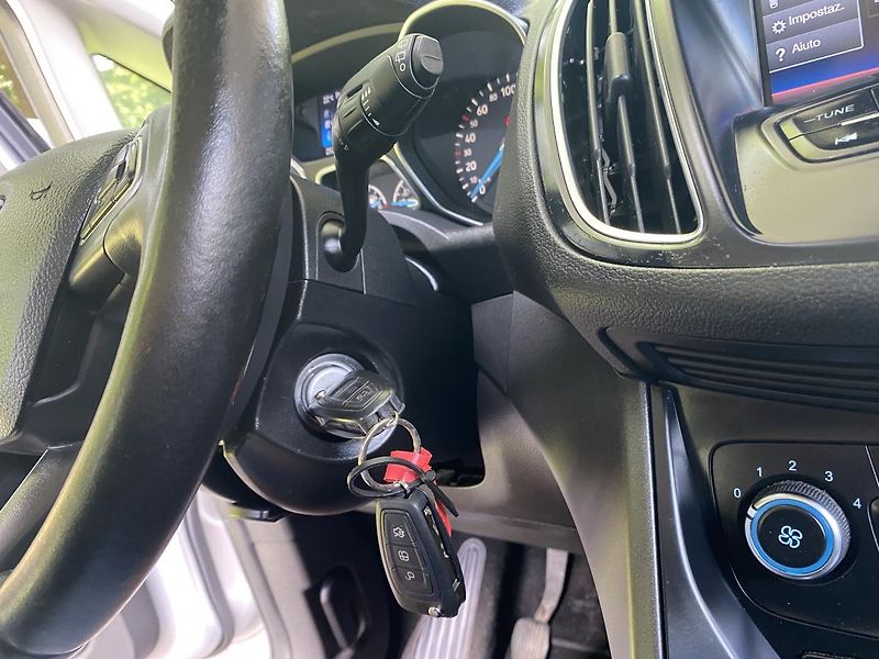 Ford Grand C-MAX (2016) 1.5 TDCi Plus-7 míst - fotka 17 z 26