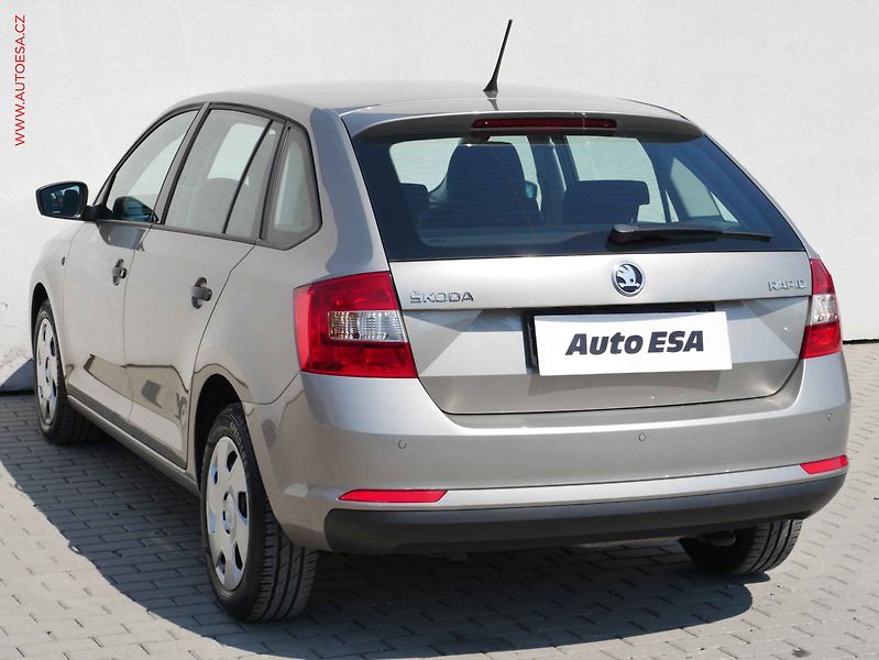 Škoda Rapid (2015) 1.2 TSi, Active - fotka 6 z 15