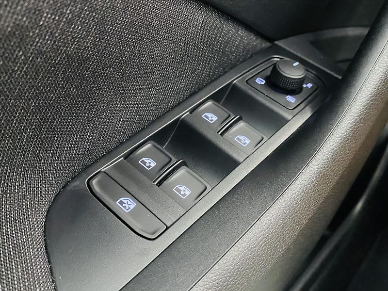 Škoda Scala 1,0 TSI 85kW Top Selection - fotka 16 z 23