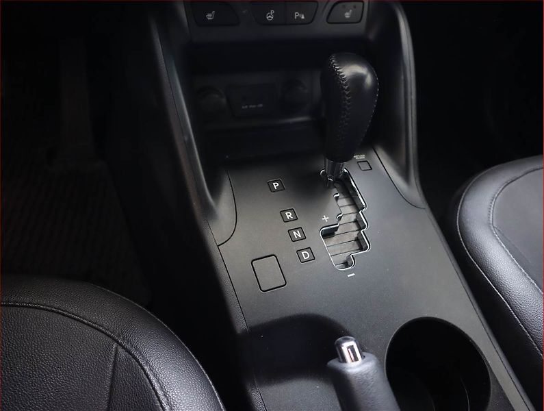 Hyundai ix35 (2014) 2.0 GDI, 4X4, Automat - fotka 16 z 21