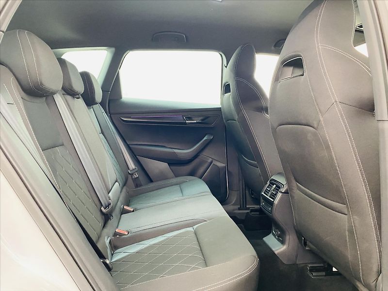 Škoda Karoq 2,0 TDI 110kW DSG 4x4 Sportlin - fotka 7 z 27
