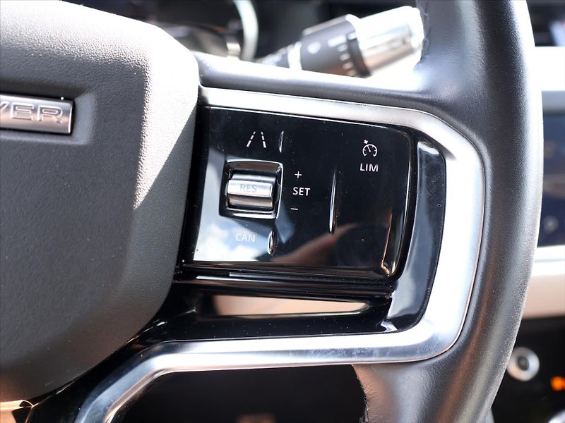 Land Rover Range Rover Evoque 2,0 R-Dynamic 4WD 120kW - fotka 14 z 33