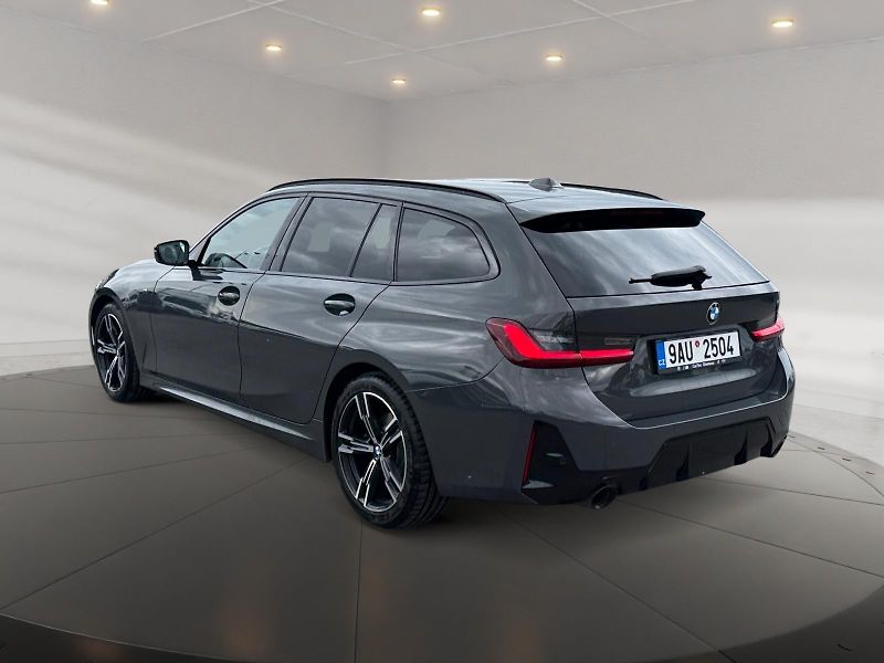 BMW Řada 3 (2023) TOURING 320d 140kW CZ DPH - fotka 4 z 11