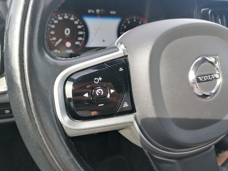 Volvo V60 (2020) 2.0 T6 AWD PHEV INSCRIPTION - fotka 22 z 42