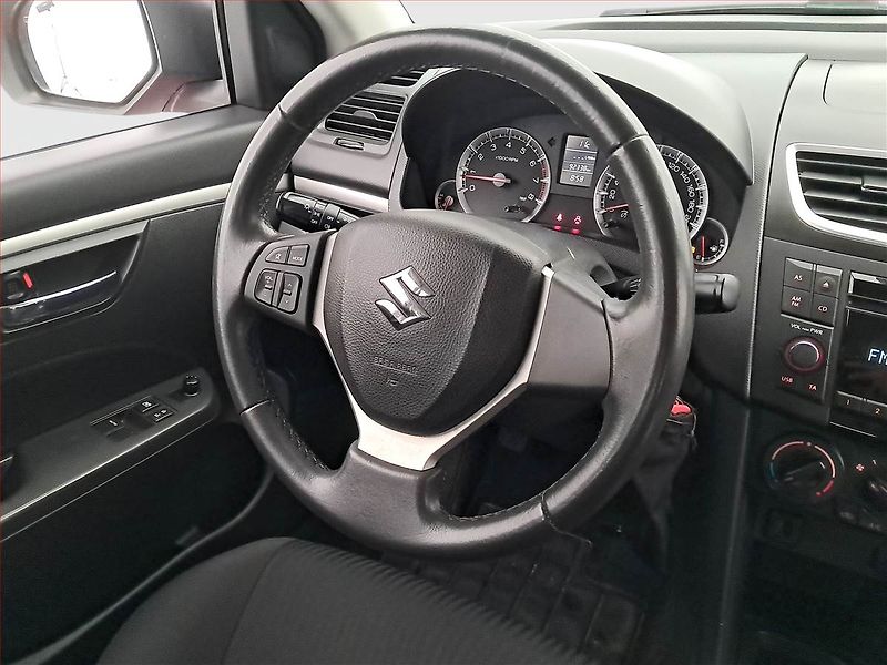 Suzuki Swift (2012) 1.2, ČR,1.maj, Serv.kniha - fotka 16 z 16