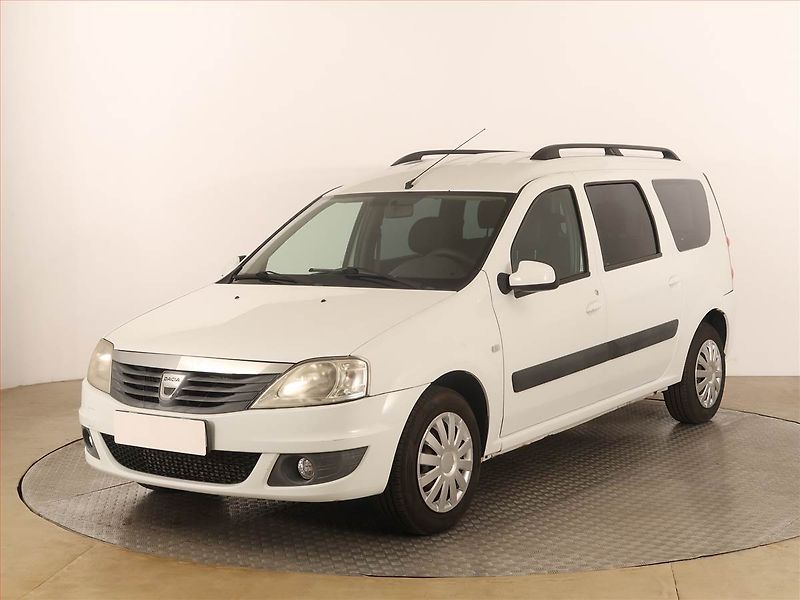 Dacia Logan (2012) 1.5 dCi - fotka 2 z 13