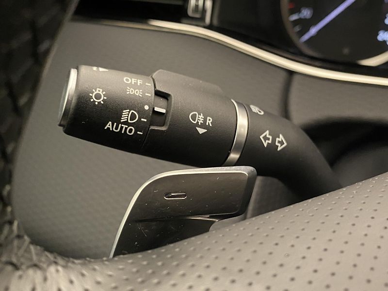 Land Rover Range Rover Evoque D200 R-DYNAMIC AWD AUT  - fotka 21 z 41