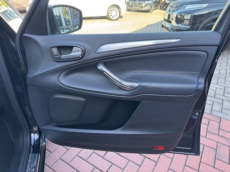 Ford Galaxy (2013) 2.0TDCi Xenony Navi Pano - fotka 18 z 50