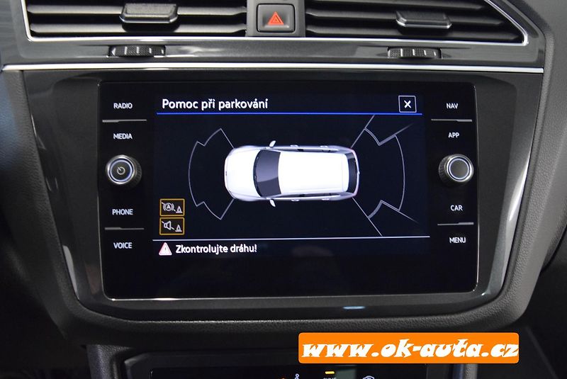 Volkswagen Tiguan 2.0 TDI LIFE DSG 2022 - fotka 36 z 50