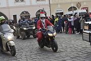 Štědrodenní motorkářská vyjížďka se srazem na Karlově náměstí v Kolíně.