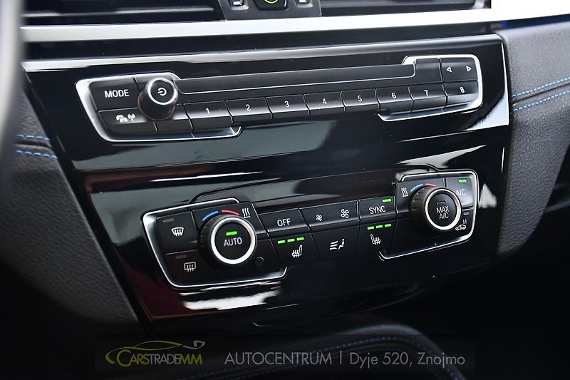 BMW X1 xDrive20d M-SPORT ČR - fotka 32 z 52