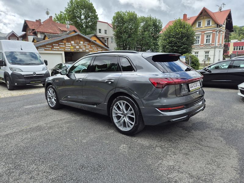 Audi e-tron ZAMLUVENO ! - fotka 4 z 44
