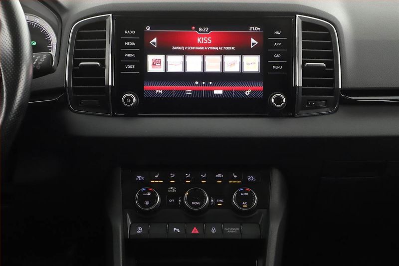 Škoda Karoq (2019) 1.6 TDI, Automat, Tempomat - fotka 9 z 17