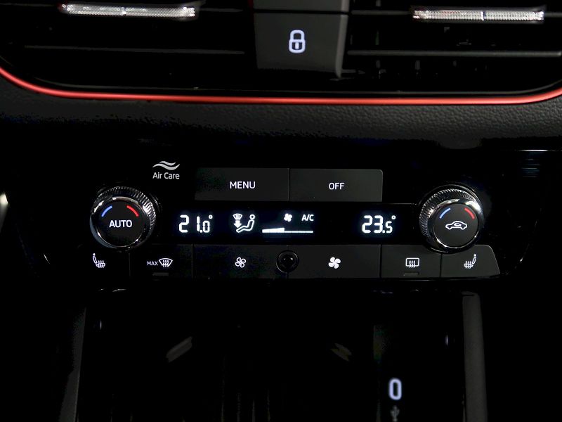 Škoda Scala (2025) MONTE CARLO 1.0TSI 85KW DSG PA - fotka 31 z 38