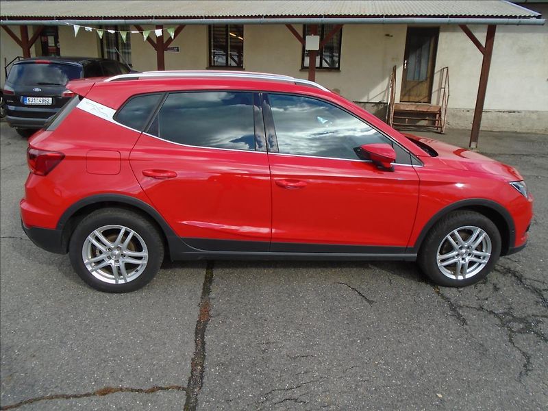 Seat Arona 1,0   1.0.TSI - fotka 5 z 29