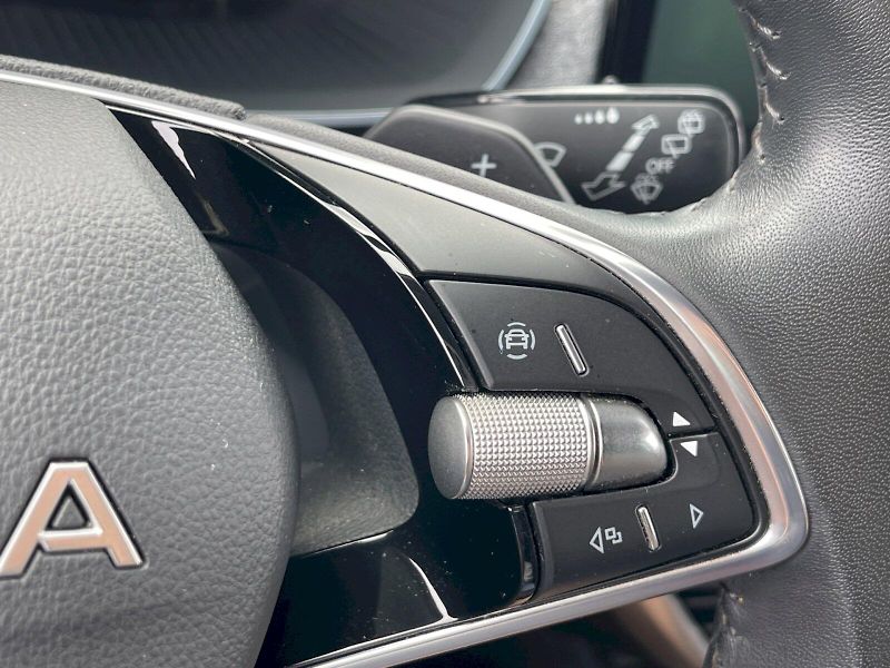 Škoda Octavia (2025) Top Selection 1.5 TSI e-TEC 11 - fotka 11 z 35