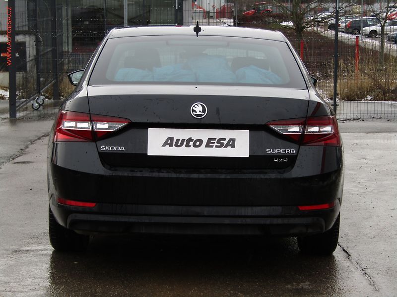 Škoda Superb (2019) 2.0TDi 4x4, 2.maj,ČR, Style - fotka 5 z 23