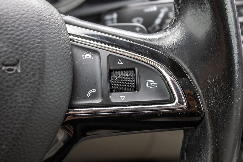 Škoda Superb Laurin Klement - fotka 36 z 44