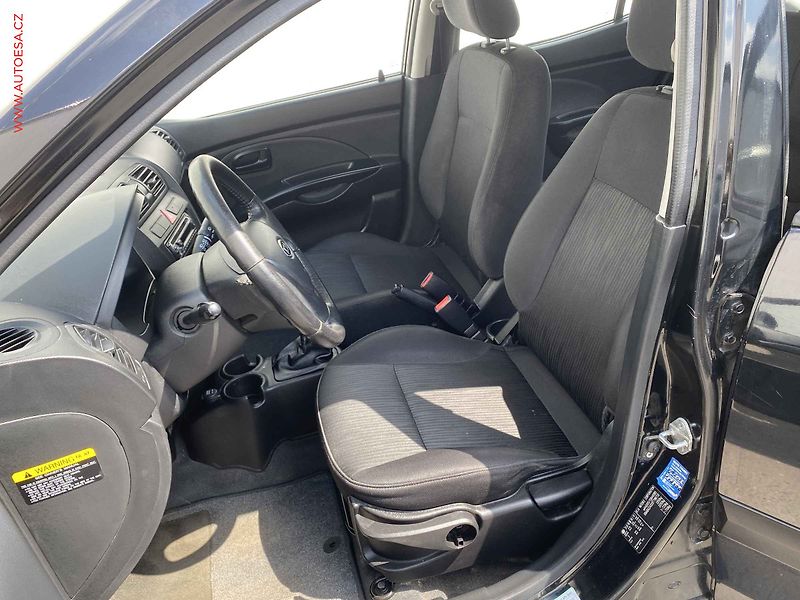 Kia Picanto (2009) 1.1i, Rádio - fotka 9 z 13