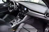 Alfa Romeo Giulia 2.0T 16V 206kW VELOCE AT8 Q4 - náhled 15
