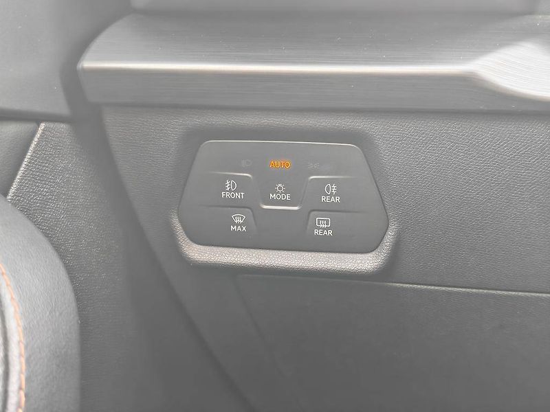 Cupra Formentor 6MP 1,5TSI - fotka 19 z 23