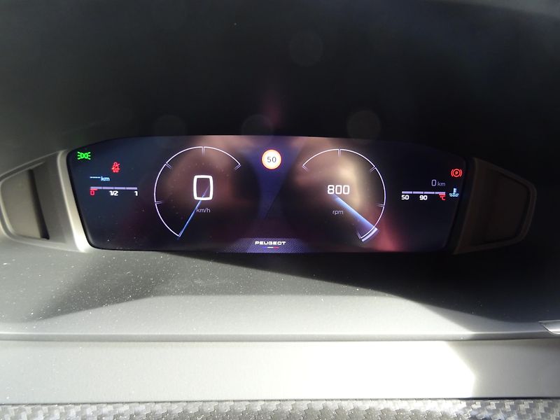 Peugeot 2008 (2026) ALLURE Turbo 100k MAN6 - fotka 26 z 45