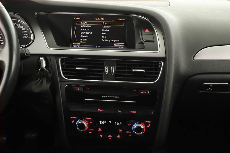 Audi A4 (2013) 2.0 TDI, Serv.kniha, Bi-Xenony - fotka 10 z 18