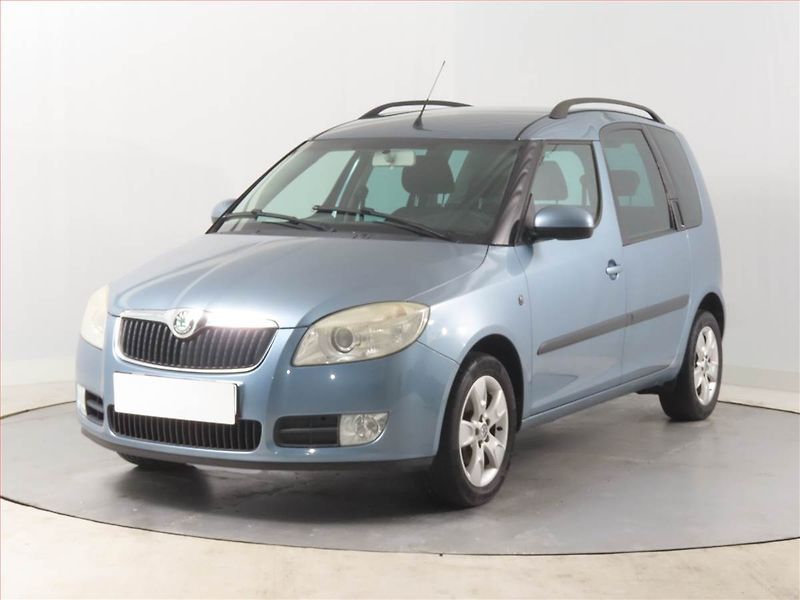 Škoda Roomster (2007) Style 1.4 16V, Tažné - fotka 2 z 13