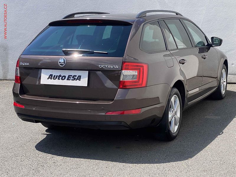 Škoda Octavia (2014) 1.4 TSi, Elegance - fotka 4 z 17