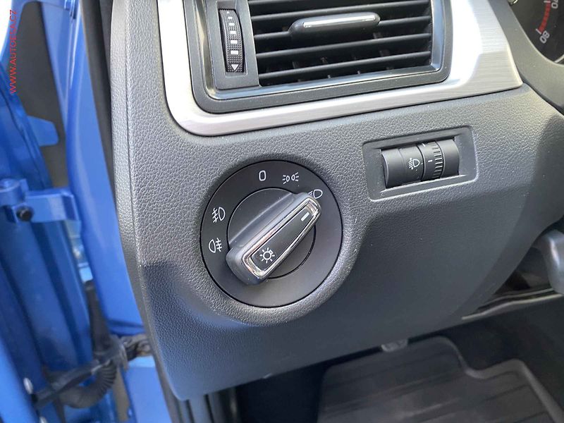 Škoda Rapid (2017) 1.2 TSi, 1.maj,ČR, Ambition - fotka 15 z 17